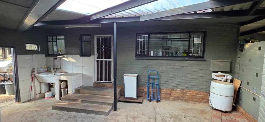 3 Bedroom Property for Sale in Flamwood North West